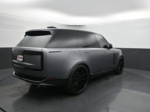 Used 2023 Land Rover Range Rover SE image 13