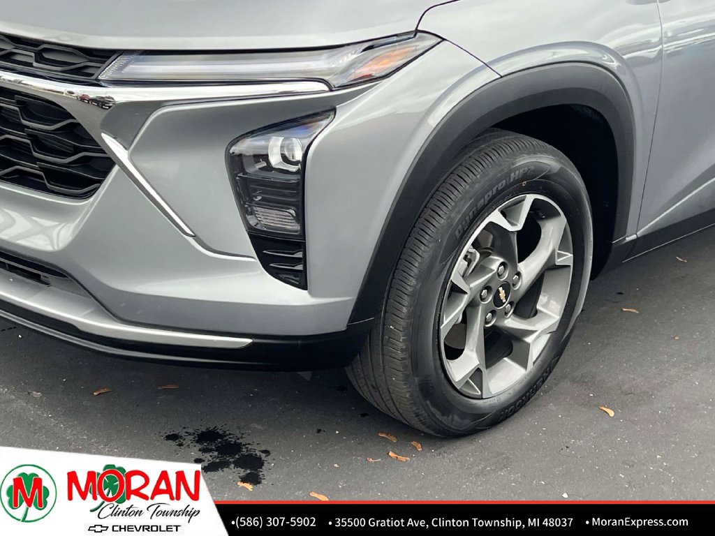 Certified 2024 Chevrolet Trax LT w/ Sunroof Package FWD image 10