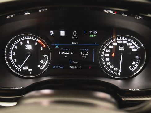 Used 2024 Cadillac XT6 Sport image 16