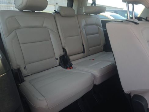 Used 2025 Lincoln Navigator L Reserve image 19