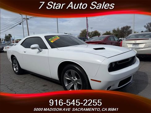 Used 2016 Dodge Challenger SXT w/ Sound Group image 1