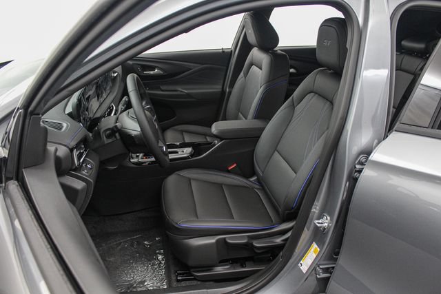 New 2026 Buick Envista Sport Touring w/ Convenience II Package FWD image 21