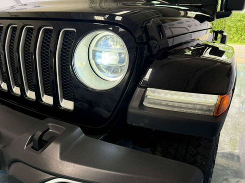 Used 2020 Jeep Wrangler Unlimited Sahara AWD/4WD image 10