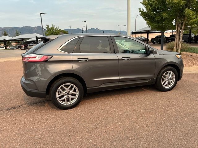 Used 2024 Ford Edge SEL AWD/4WD image 10