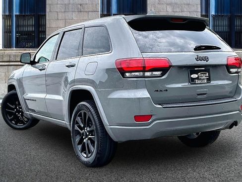 Used 2021 Jeep Grand Cherokee Laredo X AWD/4WD image 10