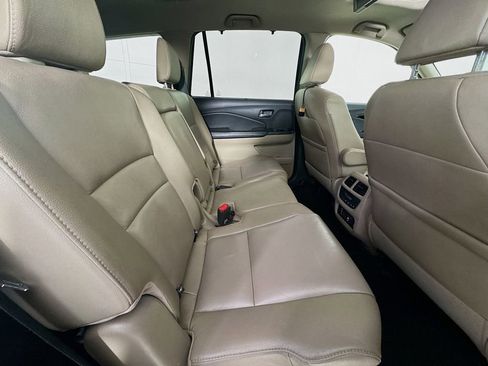 Used 2017 Honda Pilot Touring image 38