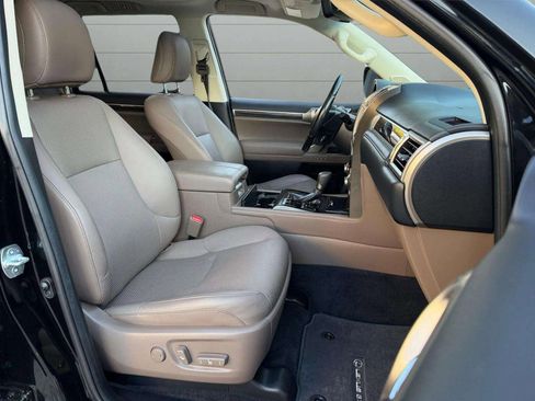 Used 2021 Lexus GX 460 Luxury w/ Sport Design Package image 18