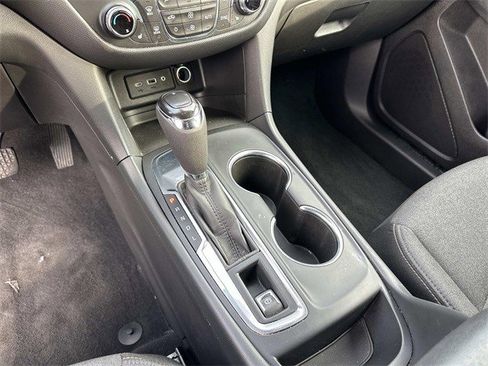 Used 2021 Chevrolet Equinox LT image 27