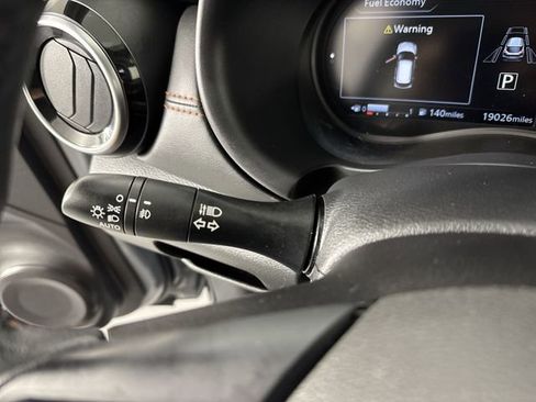 Used 2023 Nissan Kicks SR w/ Interior Electronics Package FWD image 14