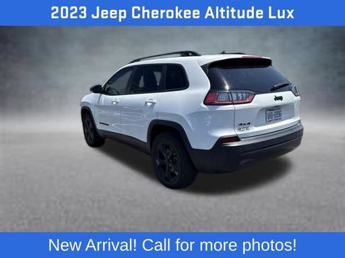 Used 2023 Jeep Cherokee Altitude Lux w/ Lux Elite Package AWD/4WD image 4