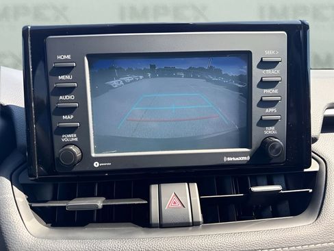 Used 2021 Toyota RAV4 XLE w/ Convenience Package AWD/4WD image 11