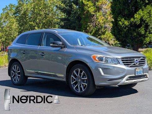 Used 2017 Volvo XC60 T6 Dynamic w/ Preferred Option Package AWD/4WD image 1