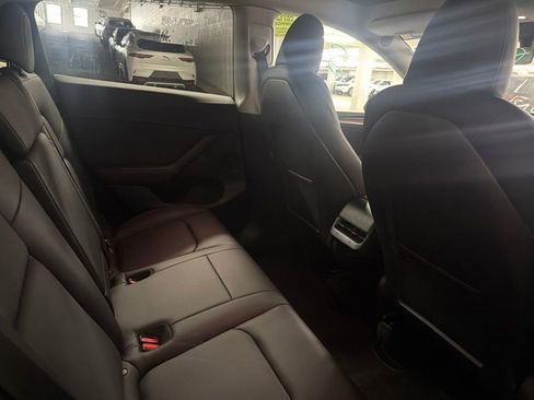 Used 2024 Tesla Model Y Long Range RWD image 6