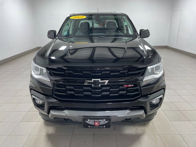 Used 2021 Chevrolet Colorado Z71 w/ Z71 Midnight Edition AWD/4WD image 2