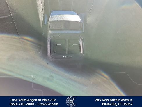 Certified 2022 Volkswagen Taos SE w/ Panoramic Sunroof Package image 48