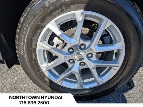 Used 2024 Chevrolet Equinox LT image 44