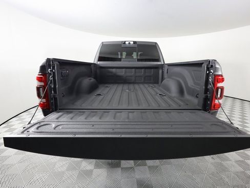 Used 2024 RAM 2500 Limited image 7