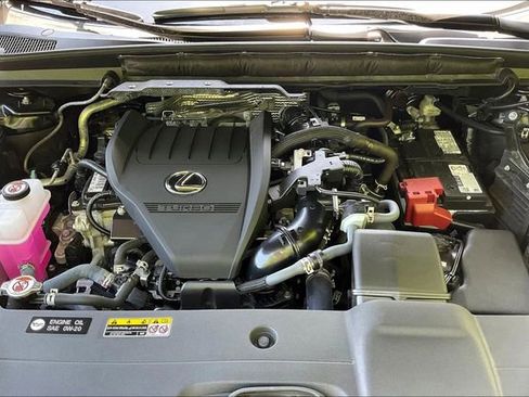 Used 2025 Lexus RX 350 Premium w/ Accessory Package AWD/4WD image 30