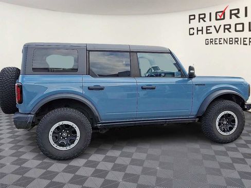 Used 2023 Ford Bronco Badlands image 9