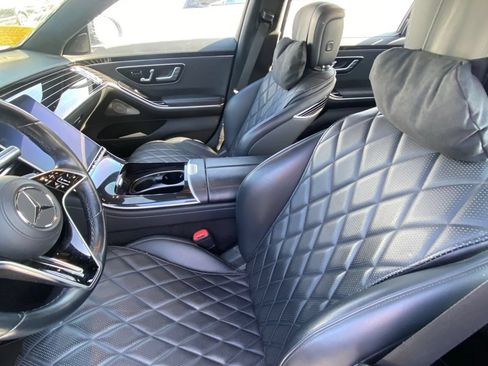 Used 2023 Mercedes-Benz S 580 4MATIC Sedan image 6
