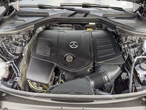 New 2026 Mercedes-Benz GLC 300 image 16