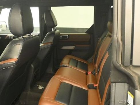 Certified 2023 Ford Bronco Outer Banks AWD/4WD image 11