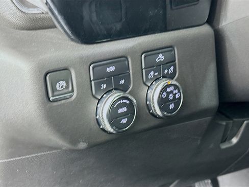 Used 2024 GMC Sierra 1500 Elevation image 16