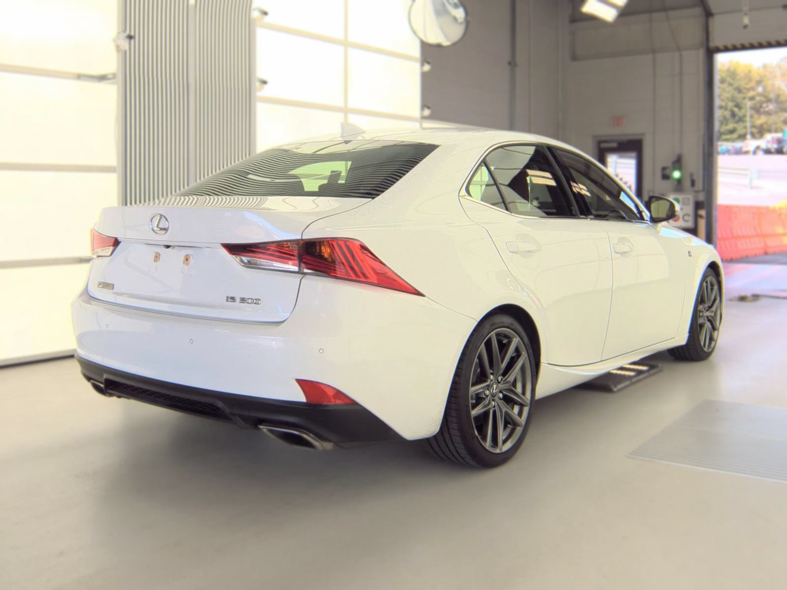 Used 2018 Lexus IS 300 F Sport RWD image 4