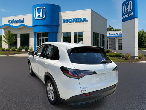 Used 2023 Honda HR-V LX image 4
