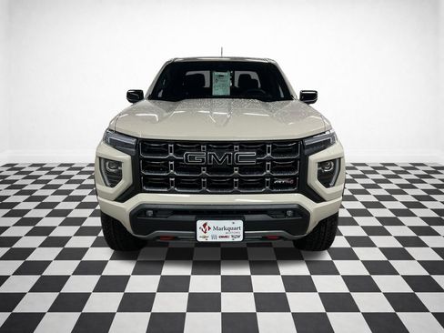 New 2026 GMC Canyon AT4 w/ AT4 Premium Package AWD/4WD image 3