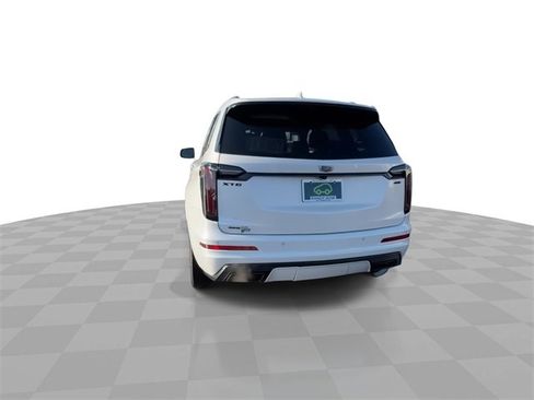 Certified 2024 Cadillac XT6 Sport w/ LPO, Onyx Lite Package image 7