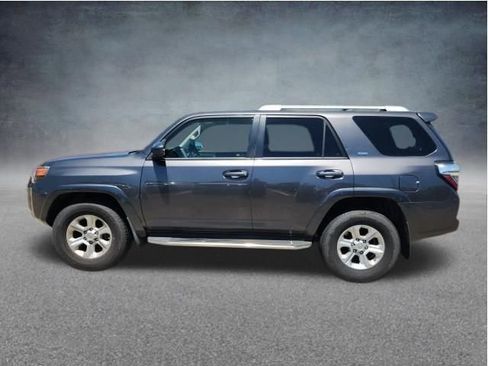 Used 2018 Toyota 4Runner SR5 RWD image 6