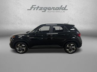 Used 2024 Hyundai Venue SEL FWD video 2