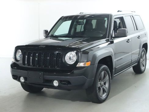Used 2016 Jeep Patriot Sport w/ Power Value Group AWD/4WD image 4