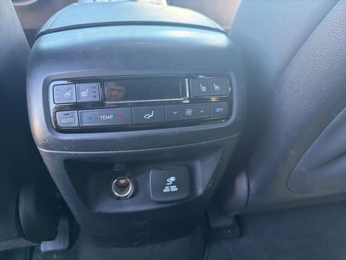 Used 2024 Hyundai Palisade Calligraphy AWD/4WD image 21