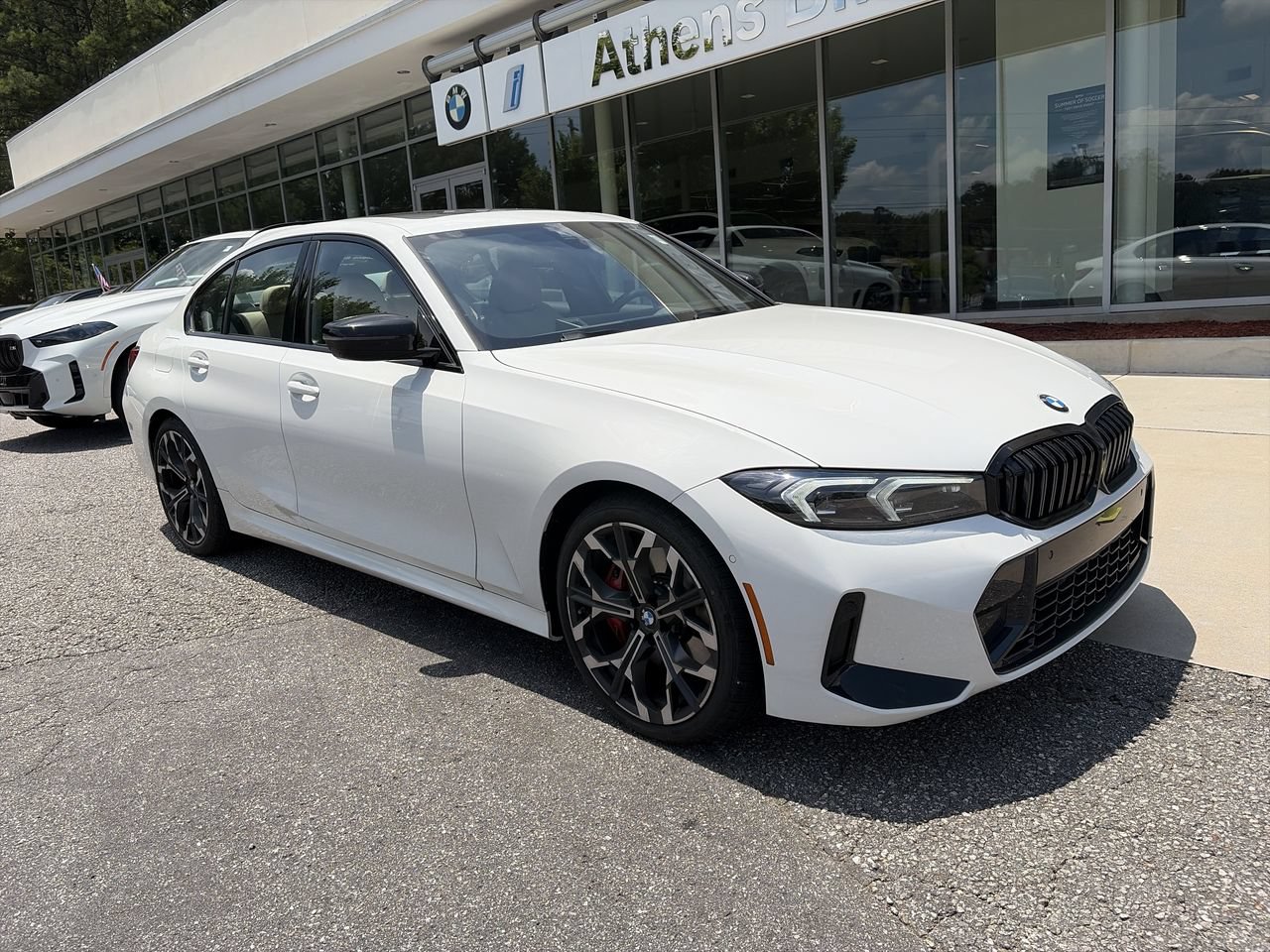 Used 2026 BMW 330i Sedan w/ M Sport Package RWD image 2