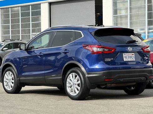 Used 2022 Nissan Rogue Sport SV w/ Technology Package AWD/4WD image 6