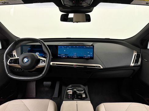 Used 2024 BMW iX xDrive50 w/ Premium Package image 19