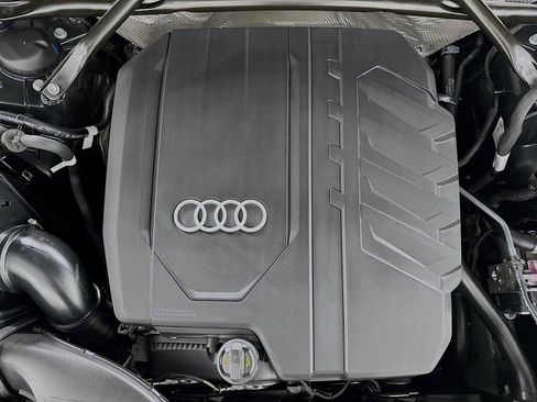 Certified 2025 Audi Q5 2.0T Premium Plus w/ Premium Plus Package AWD/4WD image 29