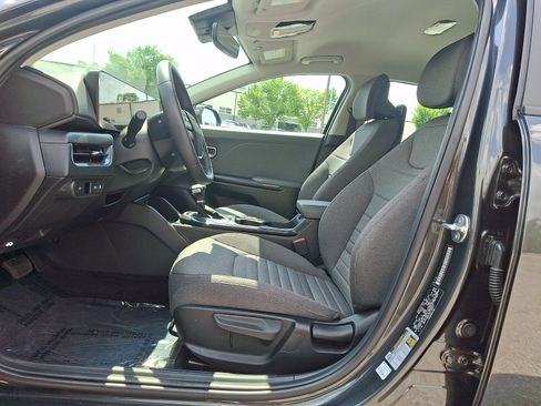Certified 2025 Kia K4 EX FWD image 13