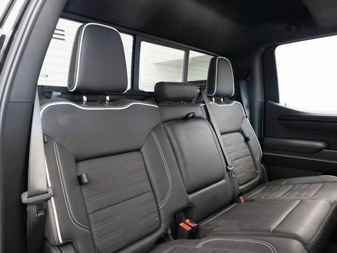 Used 2025 GMC Sierra 1500 AT4X AWD/4WD image 23
