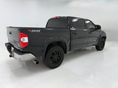 Used 2014 Toyota Tundra SR5 w/ SR5 Upgrade Package image 38