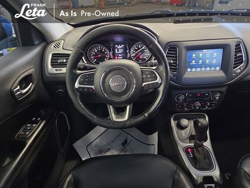 Used 2019 Jeep Compass Latitude w/ Cold Weather Group AWD/4WD image 17