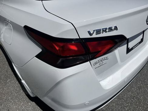 Used 2024 Nissan Versa S w/ S Plus Package image 32