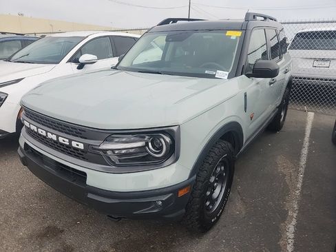 Used 2021 Ford Bronco Sport Badlands AWD/4WD image 3