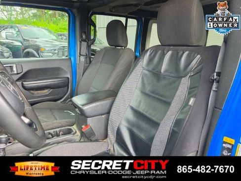 Used 2023 Jeep Wrangler Unlimited Sport AWD/4WD image 9