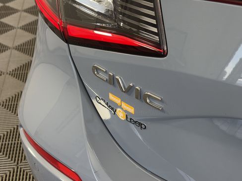 Used 2022 Honda Civic Sport Touring image 15