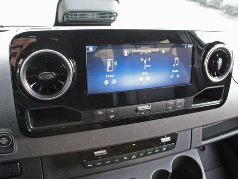 New 2025 Mercedes-Benz Sprinter 2500 image 19