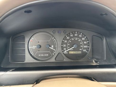 Used 2001 Toyota Corolla CE image 20