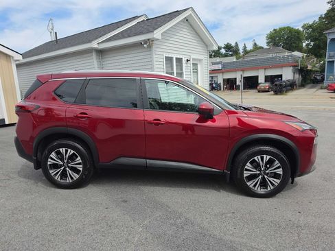 Used 2023 Nissan Rogue SV w/ SV Premium B Package AWD/4WD image 3